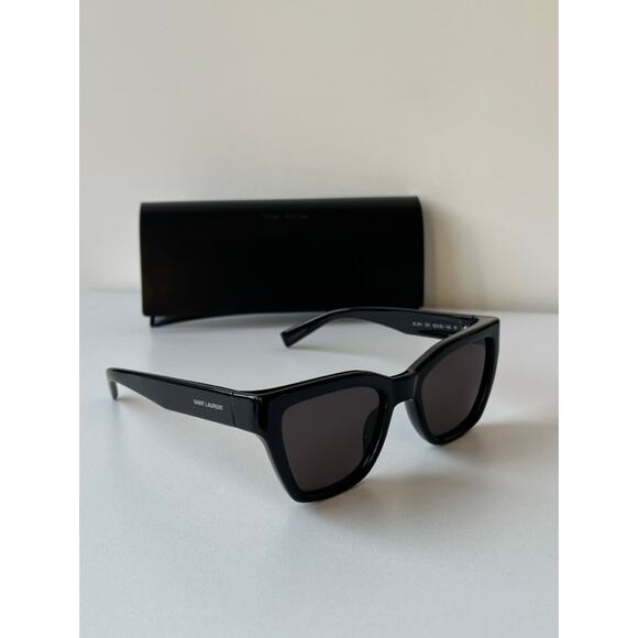 NEW Saint Laurent SL641 Cat Eye Sunglasses in Black - Picture 5 of 8